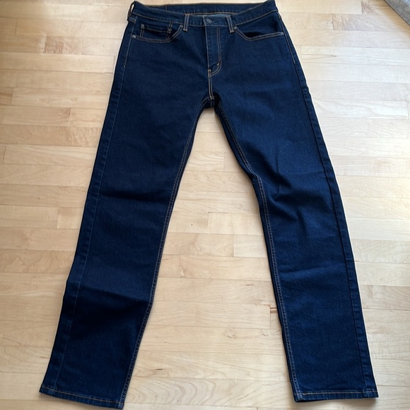 Dark Blue never worn Levi’s - Picture 2 of 2